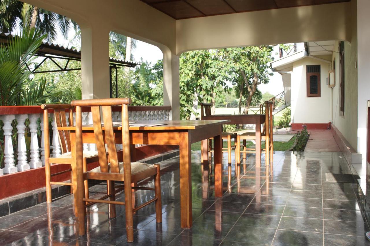 Sunshine Tourist Rest Hotel Anuradhapura Exterior photo